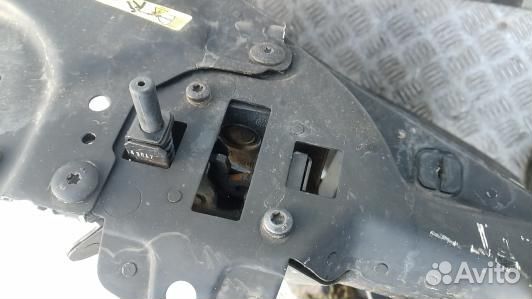 Передняя панель крепления облицовки (телевизор) BMW 7 E65 (4GS12G201)