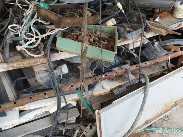 Поворотный кулак Рено логан1