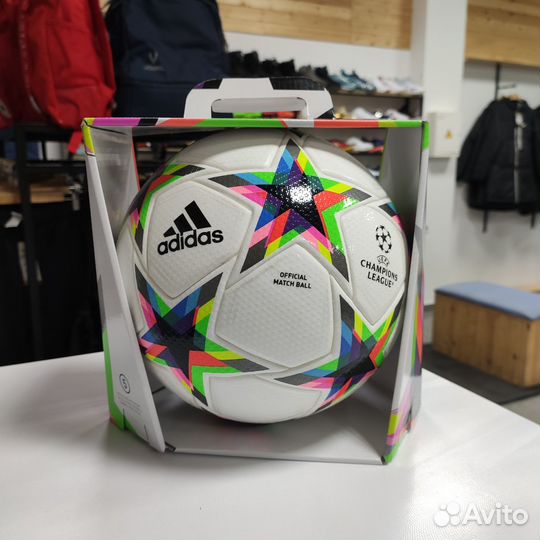 Мяч футбольный Adidas UCL Pro OMB