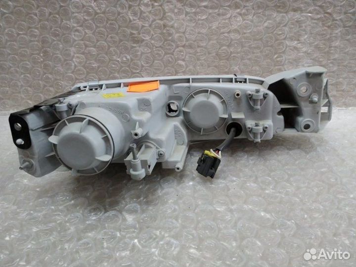 Фара левая Mazda 626 1991 - 1997