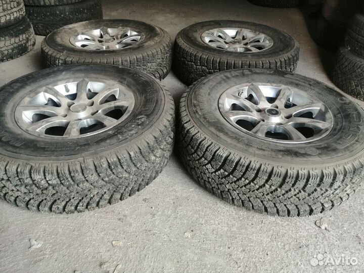Nokian Tyres Hakkapeliitta 1 235/75 R15 105T