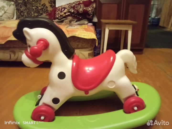 Качалка лошадь