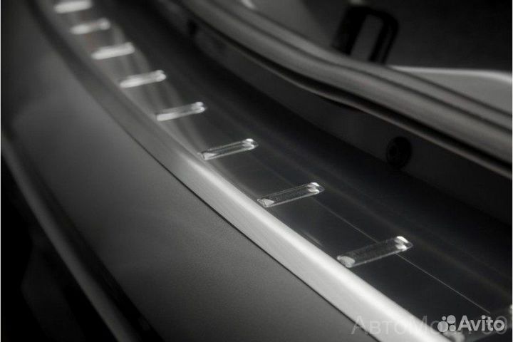 Накладка на бампер Mercedes E-class W212 2009