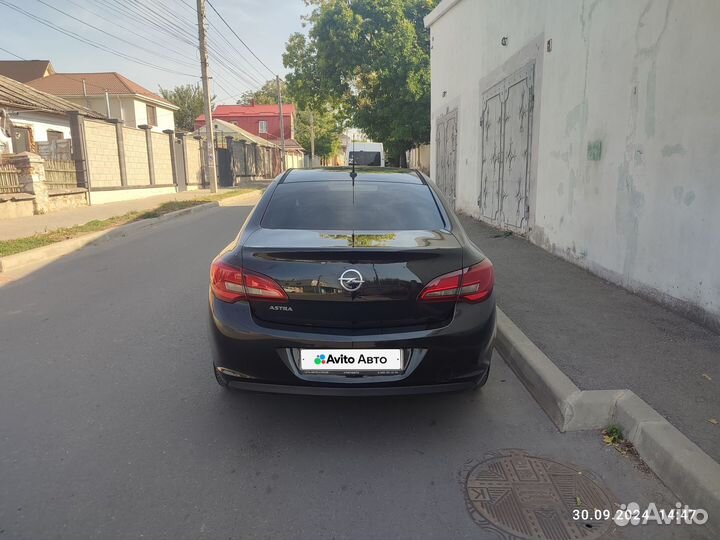 Opel Astra 1.6 МТ, 2012, 248 000 км