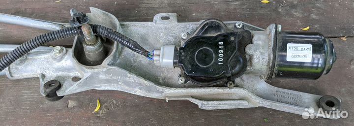 Стеклоочиститель для Mitsubishi L200