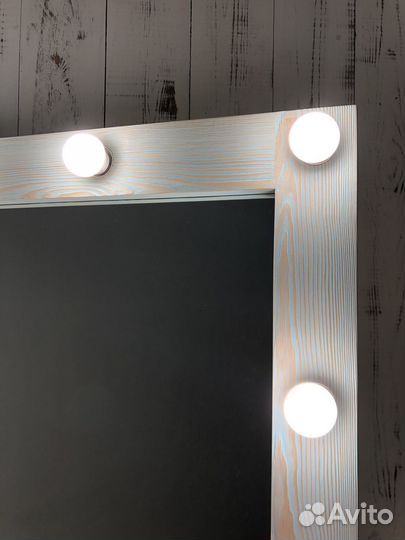 Зеркало с подсветкой