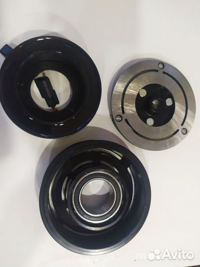 Шкив кондиционера Renault Fluence Laguna новый