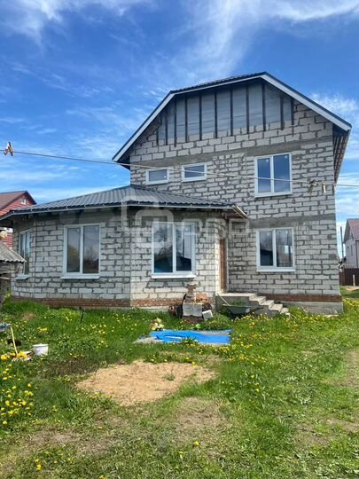 Дом 313,5 м² на участке 7,5 сот.