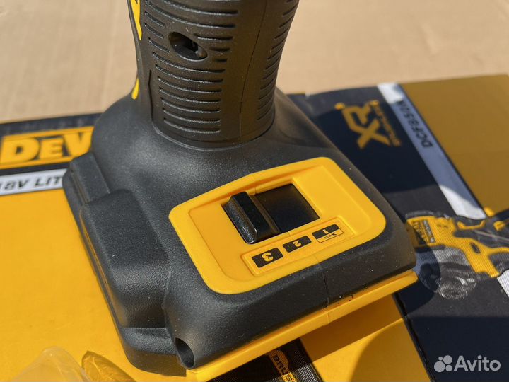 Импульсный винтоверт DeWalt dcf850n atomic