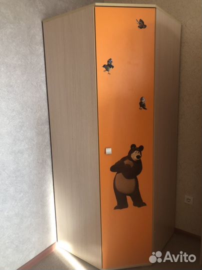 Кровать чердак, шкаф детский