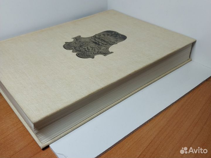 Памятники архитектуры пригородов Ленинграда