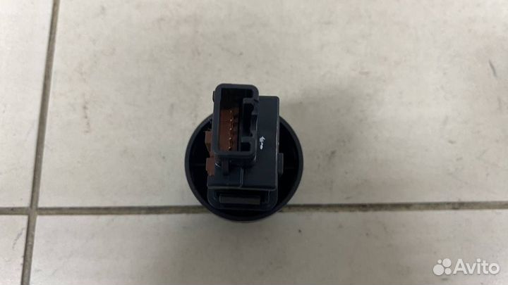 Кнопка блокировки дифференциала Toyota Rav 4 A30 2