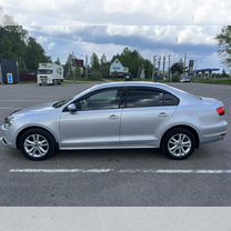 Volkswagen Jetta 1.6 AT, 2014, 221 500 км, с пробегом, цена 1 030 000 руб.