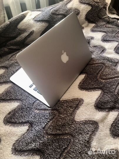 Apple MacBook Pro 13 8gb 256