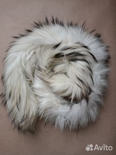 Меховой воротник и манжеты