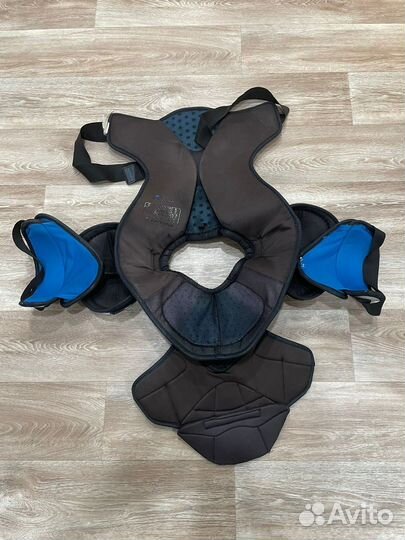 Продам Нагрудник bauer supreme ONE 75