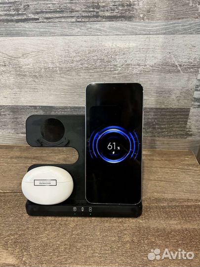 Беспроводная зарядка 3в1