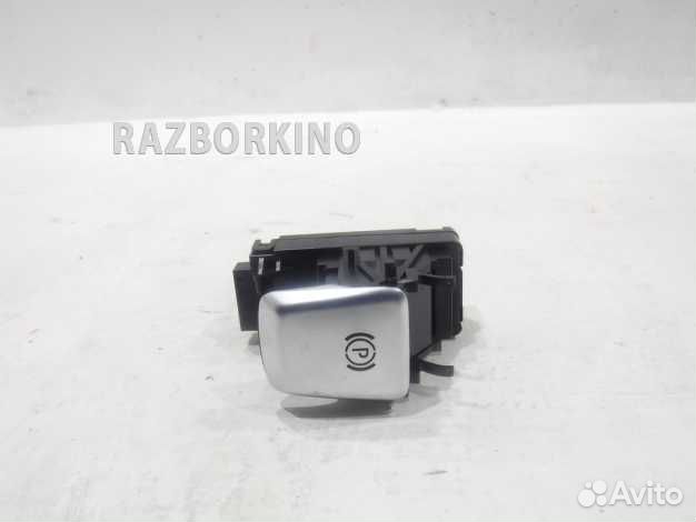 Кнопка стояночного тормоза