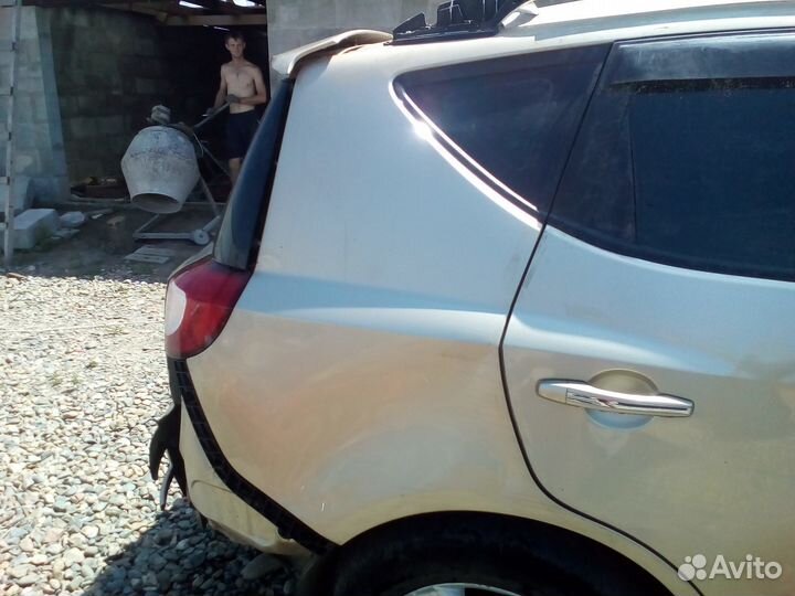 Правое заднее крыло на Geely Emgran X 7