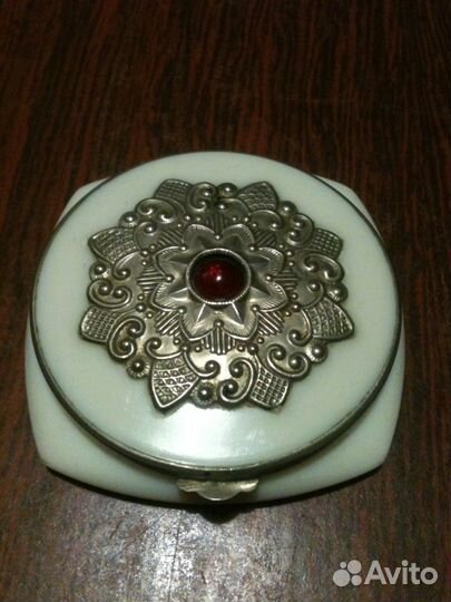 Пудреница старинная СССР