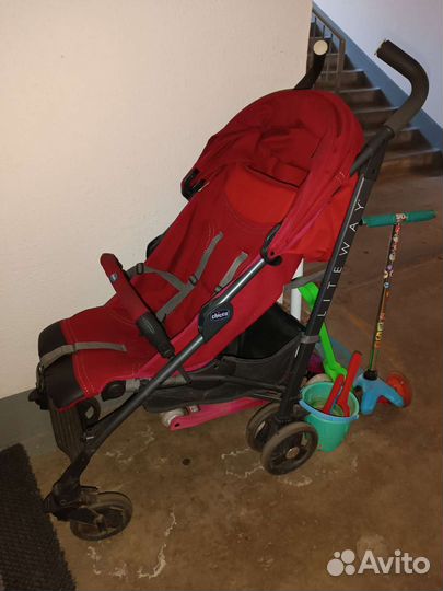 Прогулочная коляска-трость