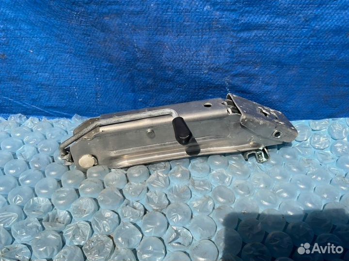 Домкрат Audi A4 B7 \ 8E 3 2005