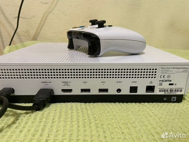 Xbox one s 1tb с играми