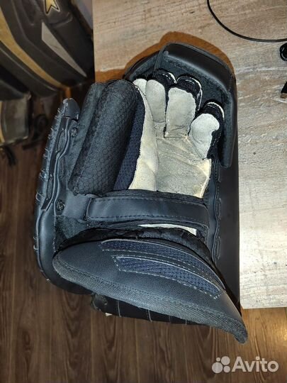 Вратарский комплект щитки + блин и ловушка