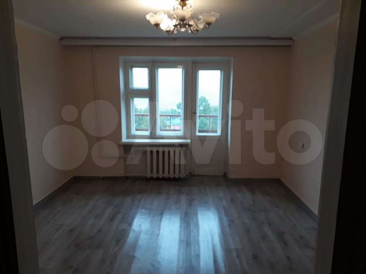 2-к. квартира, 52 м², 4/4 эт.
