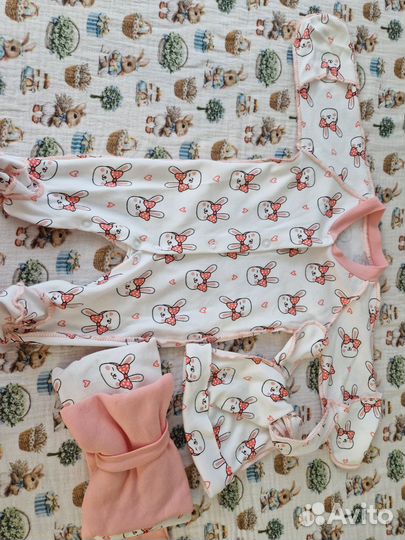 Комбинезон с шапочкой