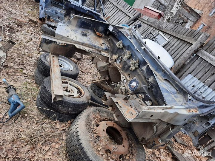 Передняя часть кузова ваз 2123 Шевроле Нива