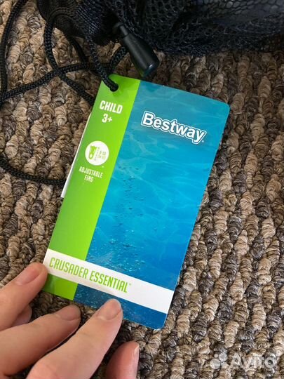 Плавательные принадлежности