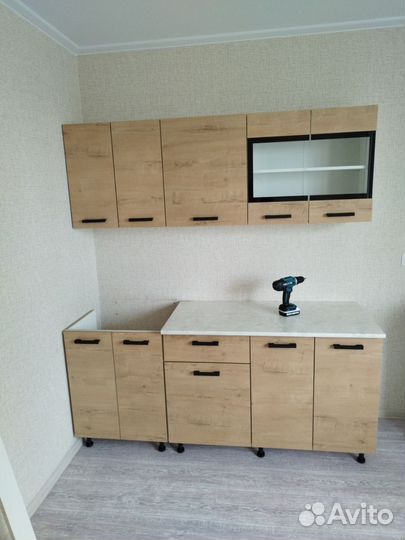 Кухня Хозяюшка Дуб вотан 1,8 метра (новая)