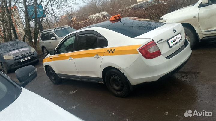 Skoda Rapid 1.6 AT, 2016, 450 000 км