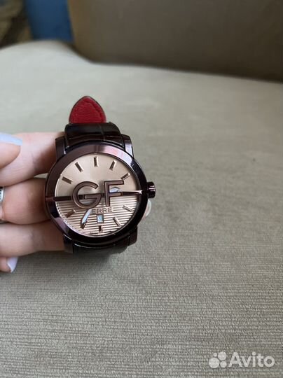 Часы GF Ferre