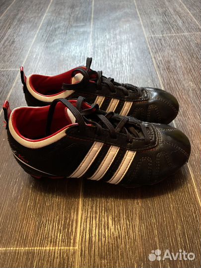 Продам бутсы adidas