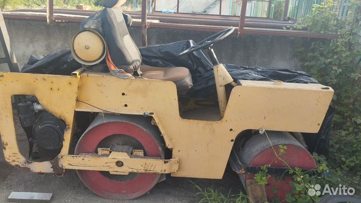 Дорожный каток СТРОЙДОРМАШ ДУ-54М, 1990
