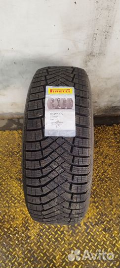 Pirelli WIceFR 215/60 R16 99H