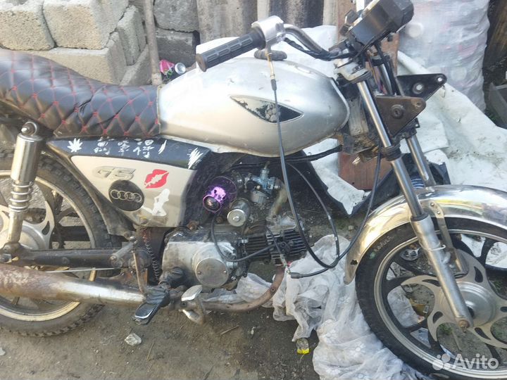 Продаю мопед