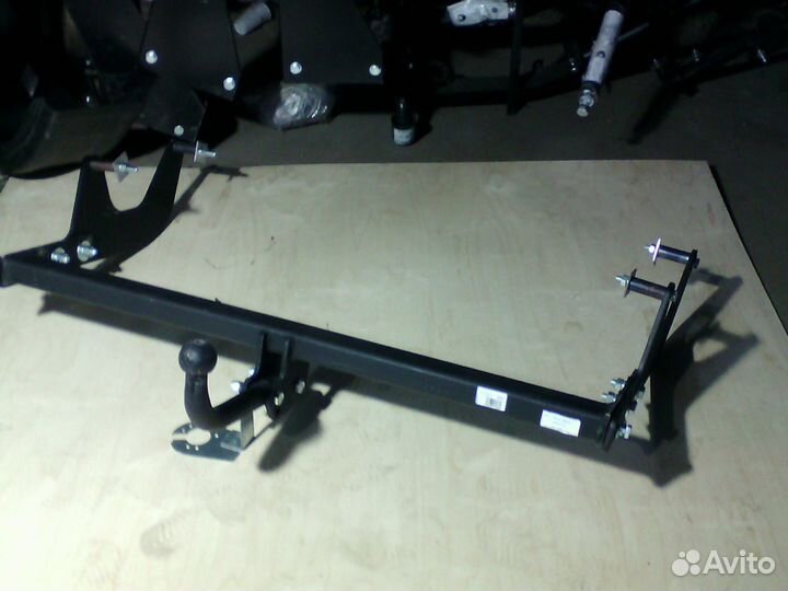 Фаркоп(тсу) для Лада Ларгус/Кросс ваз