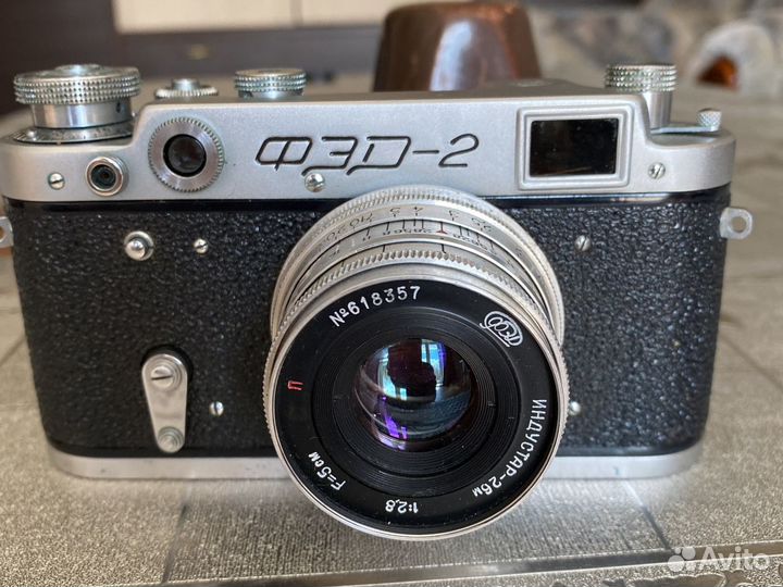 Пленочный фотоаппарат фэд-2