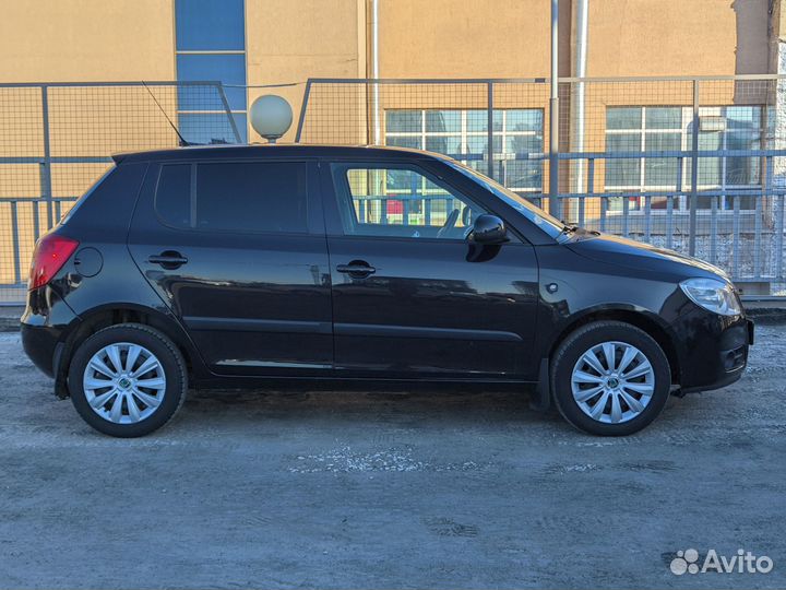 Skoda Fabia 1.6 AT, 2010, 96 550 км