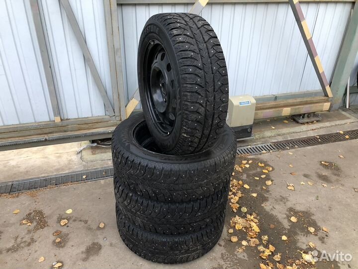 Bridgestone Ice Cruiser 7000 195/60 R15