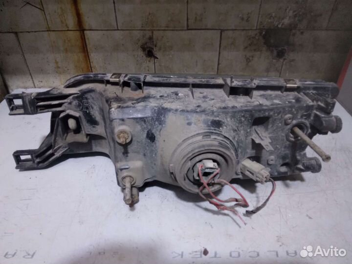 Фара передняя левая правая Nissan Pulsar