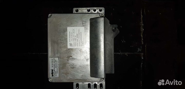 Блок управления двигателем