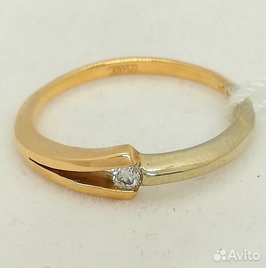 Кольцо / размер 17 / 1,94г / Золото585 / бриллиант