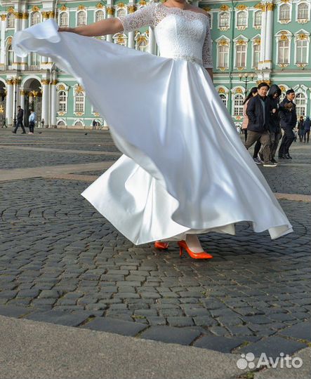 Свадебное платье