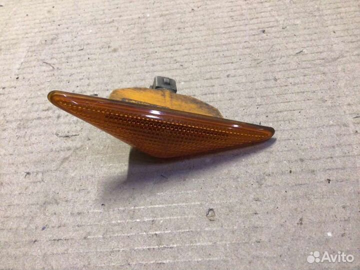 Повторитель право на Ford Focus I