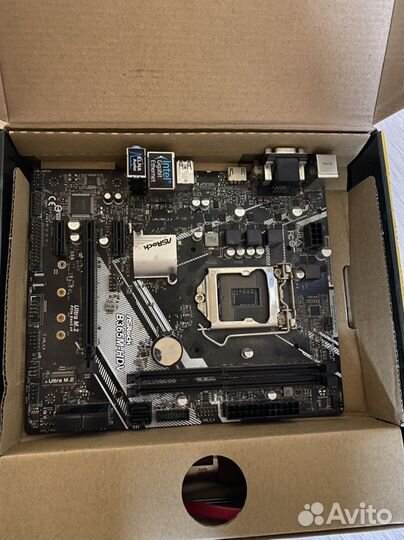 Материнская плата