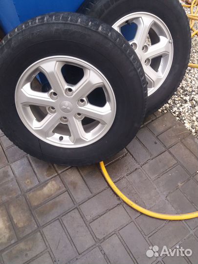 Bridgestone Blizzak DM-V2 195/70 R16 C